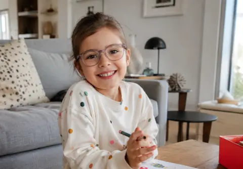 Lunettes de vue portées par une petite fille